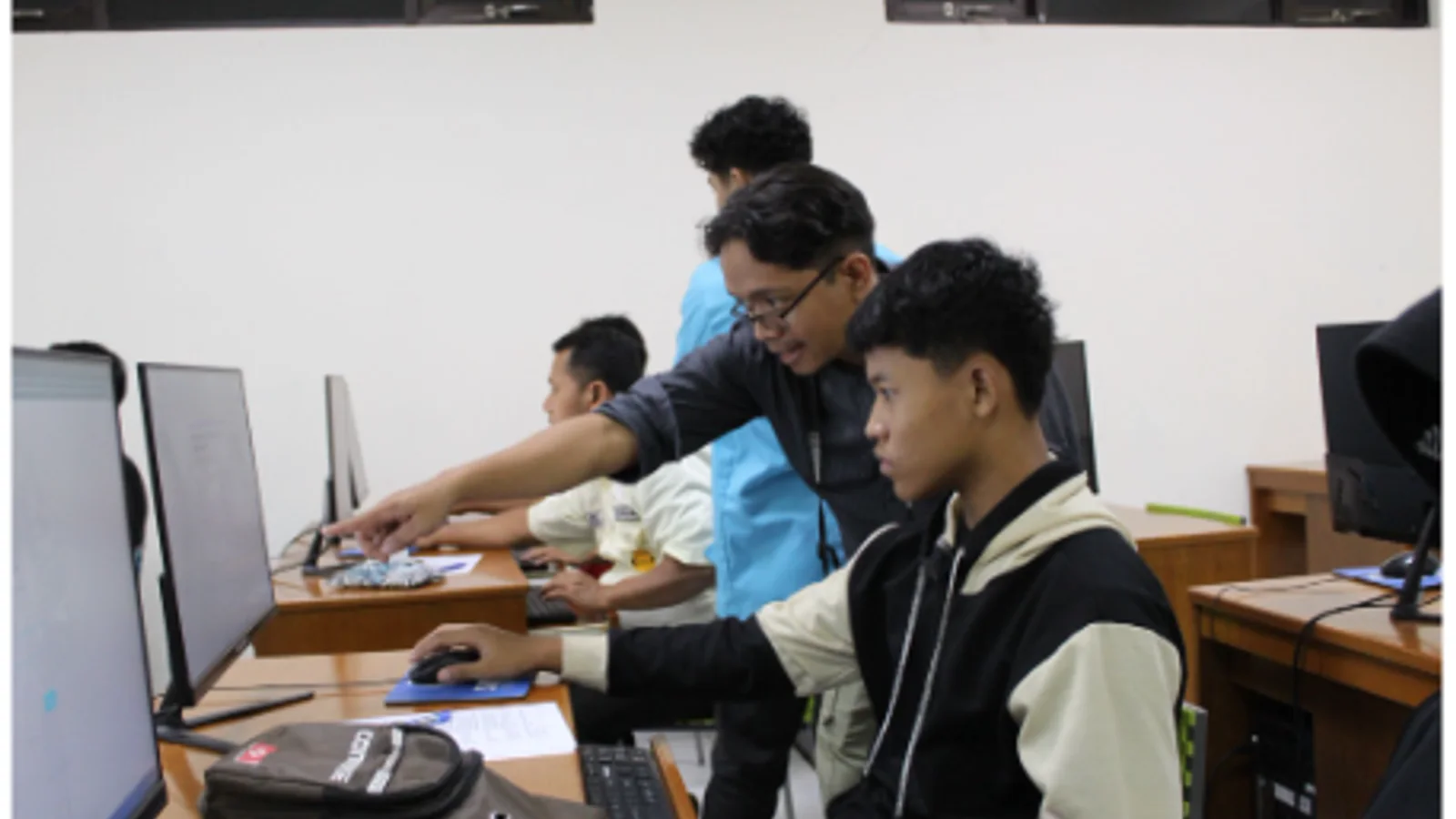 STIKOM Yos Sudarso Digitalisasi Rekam Medis Panti Wredha