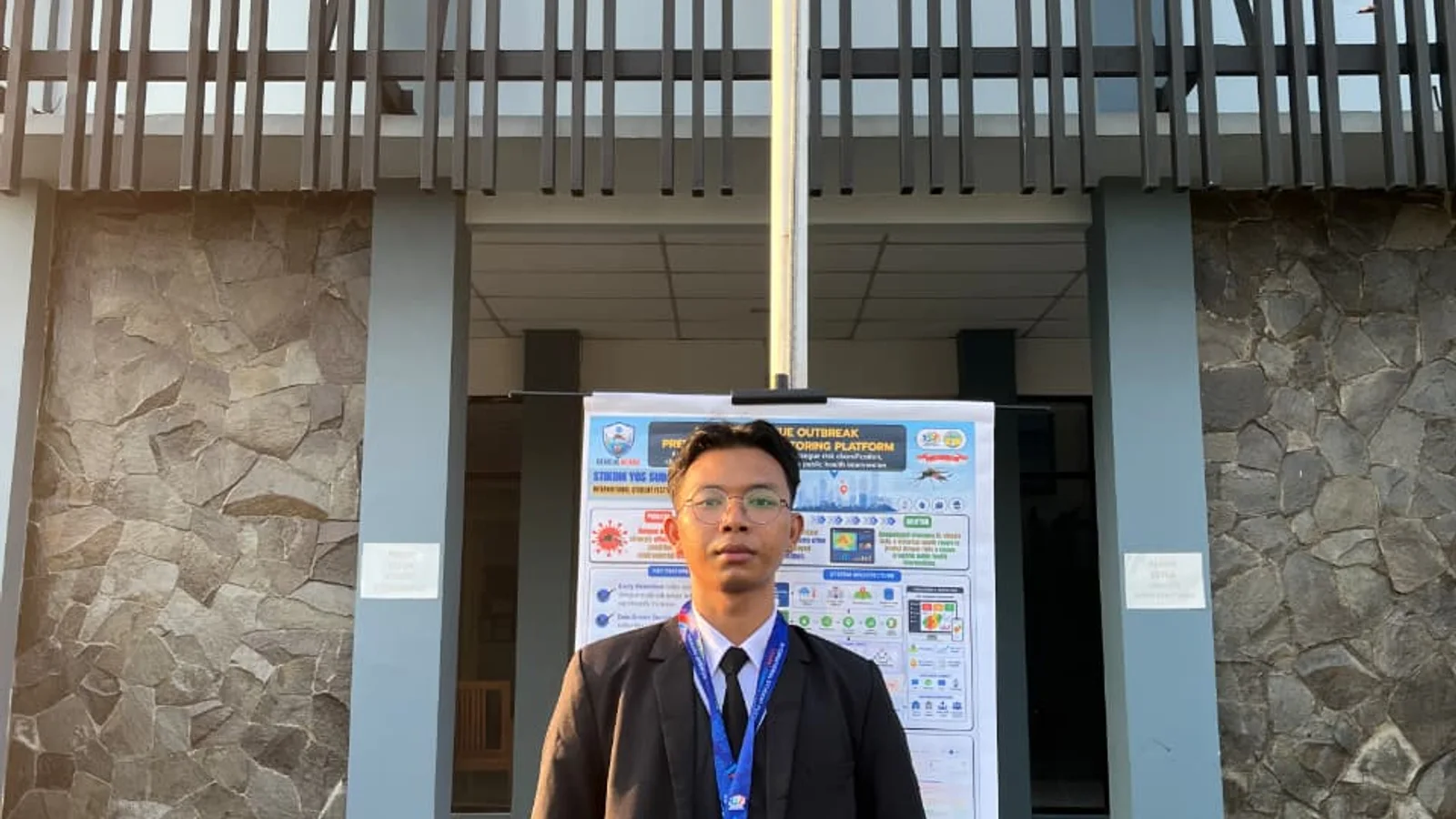 Mahasiswa STIKOM Yos Sudarso Raih Bronze Medal lewat DengueGuard