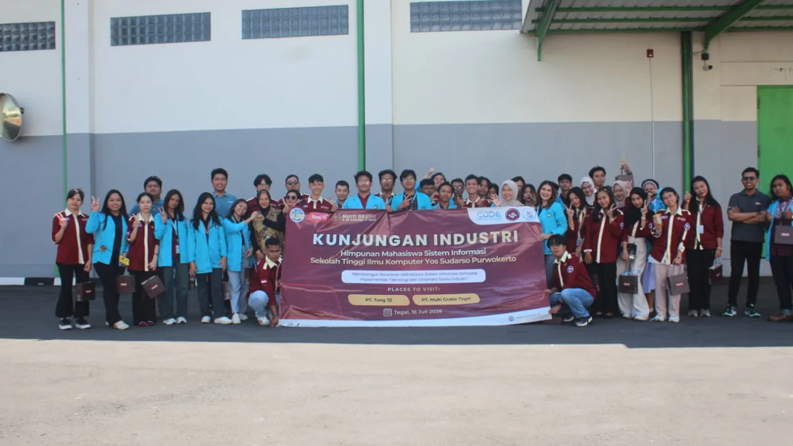 Kunjungan Industri HIMA Sistem Informasi STIKOM Yos Sudarso Perkuat Kesiapan Mahasiswa Hadapi Dunia Kerja
